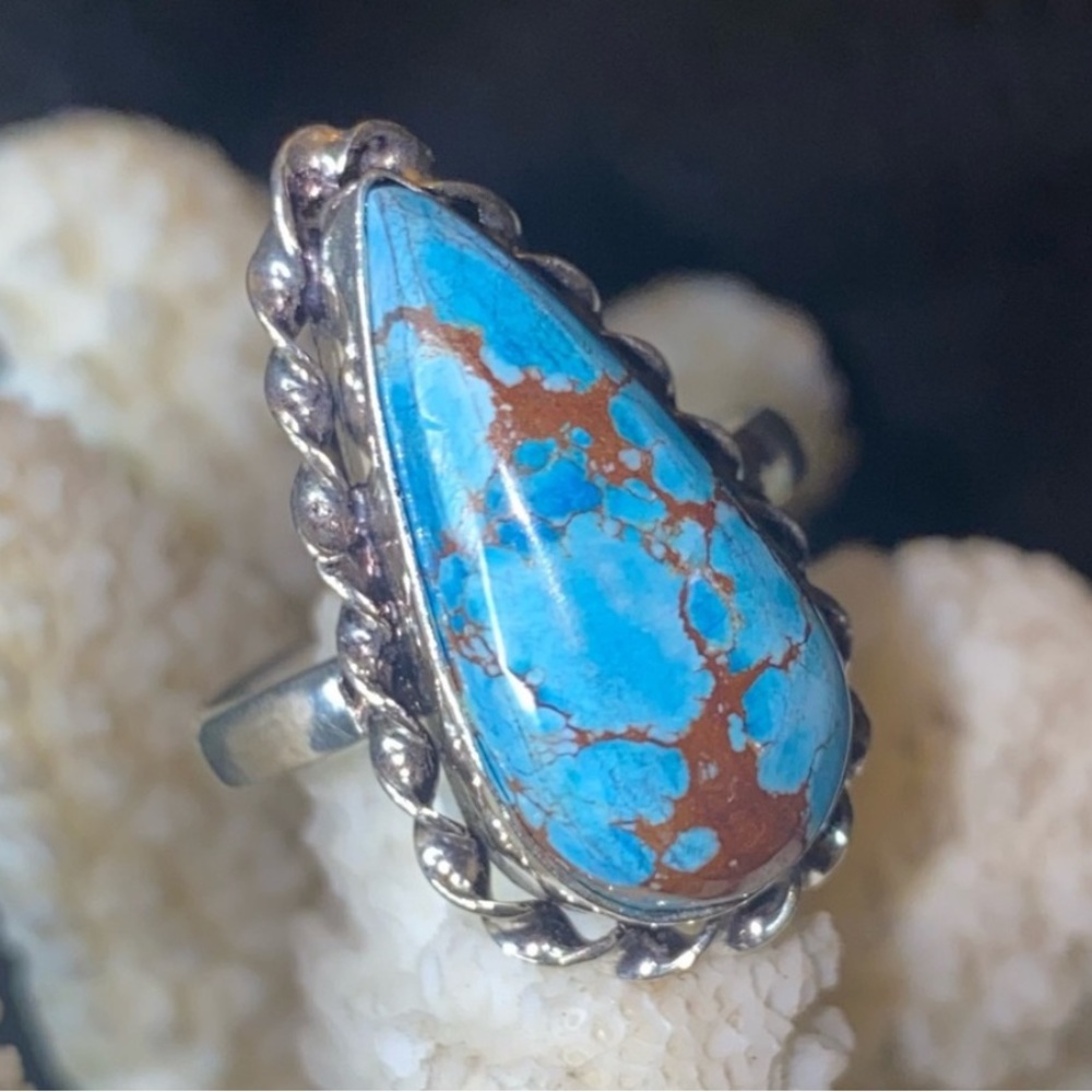Kingman Turquoise natural gemstone silver teardrop vintage ring 9.25